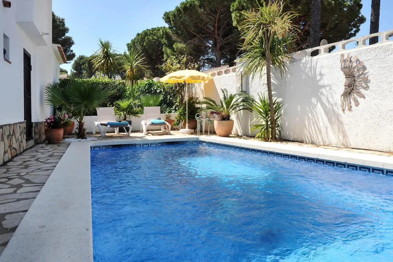 Pi Gran A Villa L'Escala