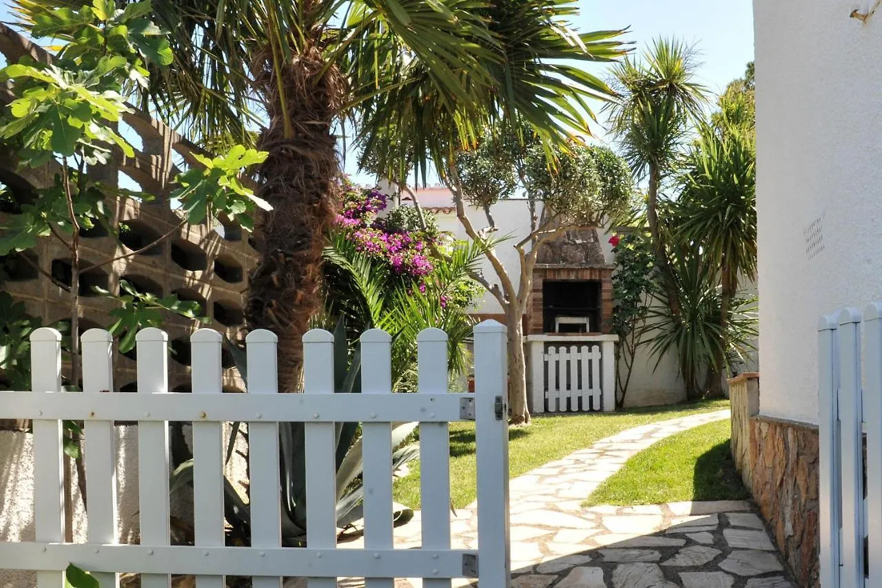 Pi Gran A Villa L'Escala Spain