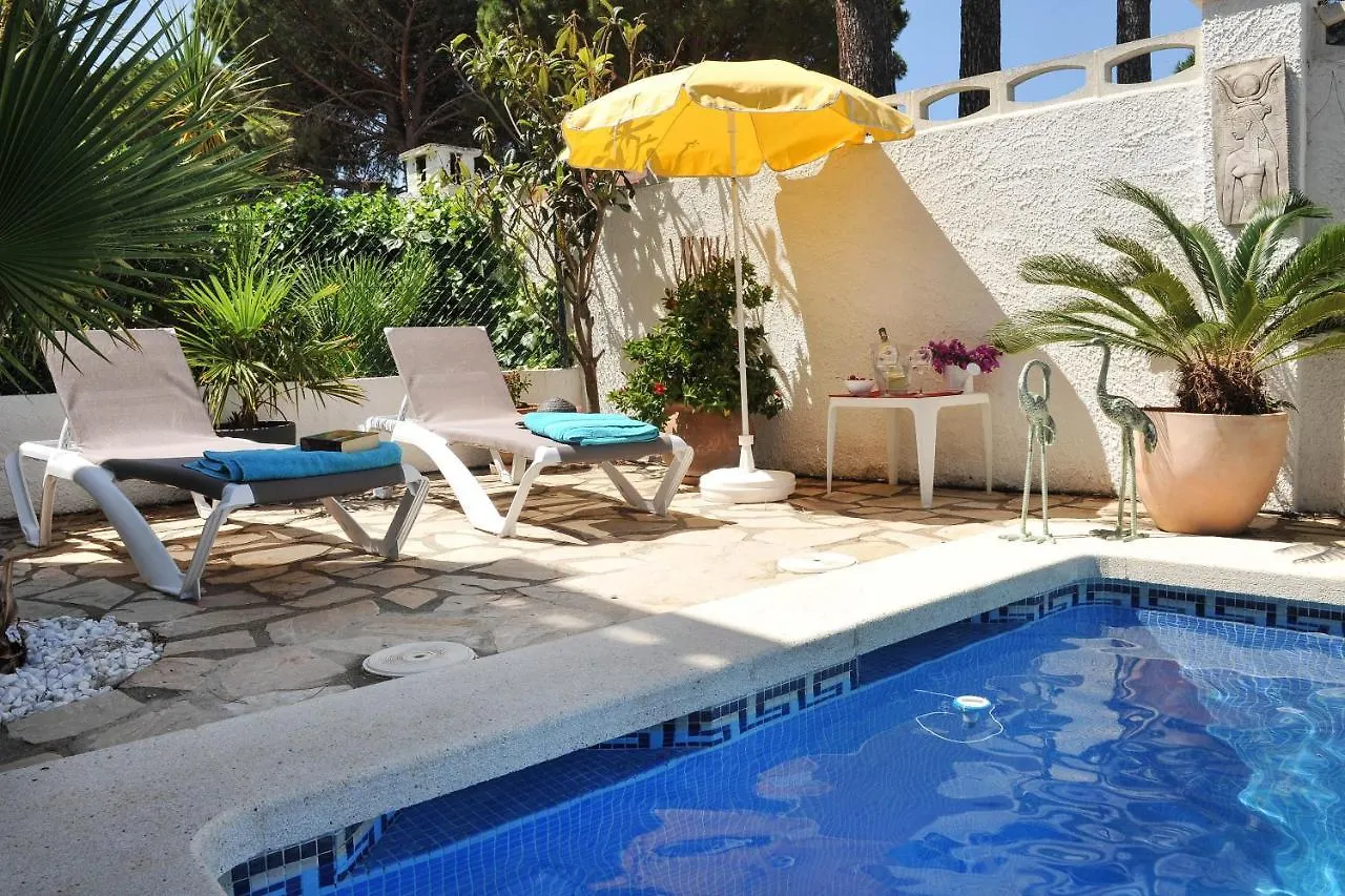 Pi Gran A Villa L'Escala