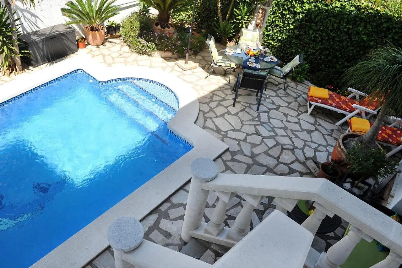 Pi Gran A Villa L'Escala 0*,  Spain