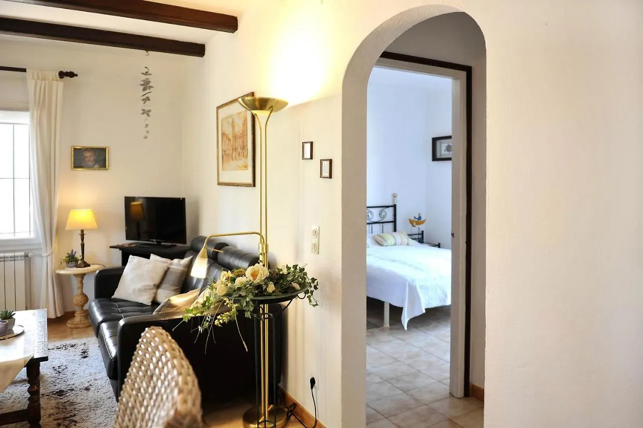 Pi Gran A Villa L'Escala