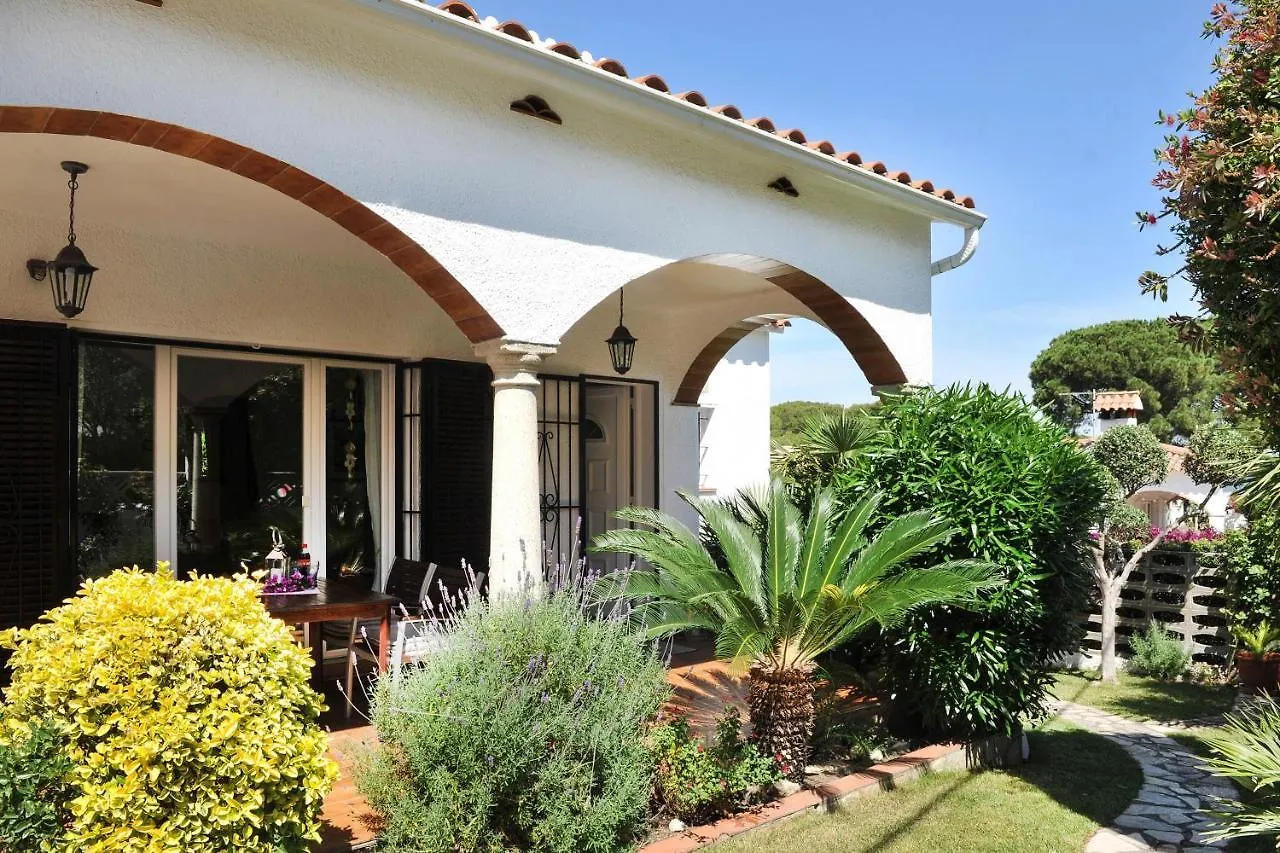 Pi Gran A Villa L'Escala Spain